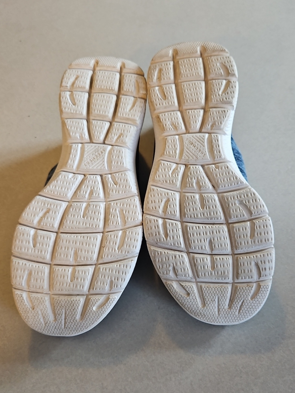 Skechers Slip Ins - Picture 11 of 13